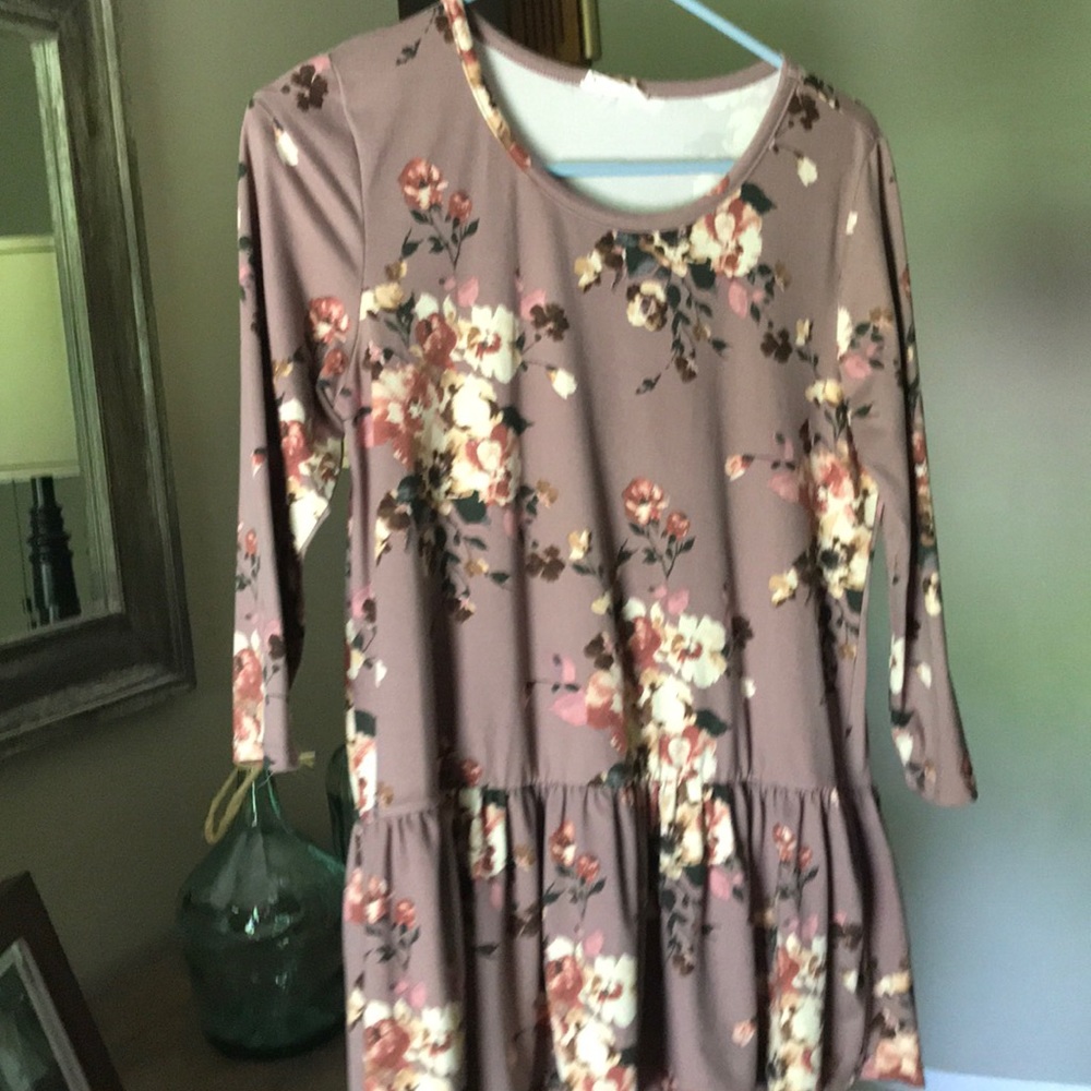 Super cute super nice long sleeve shirt